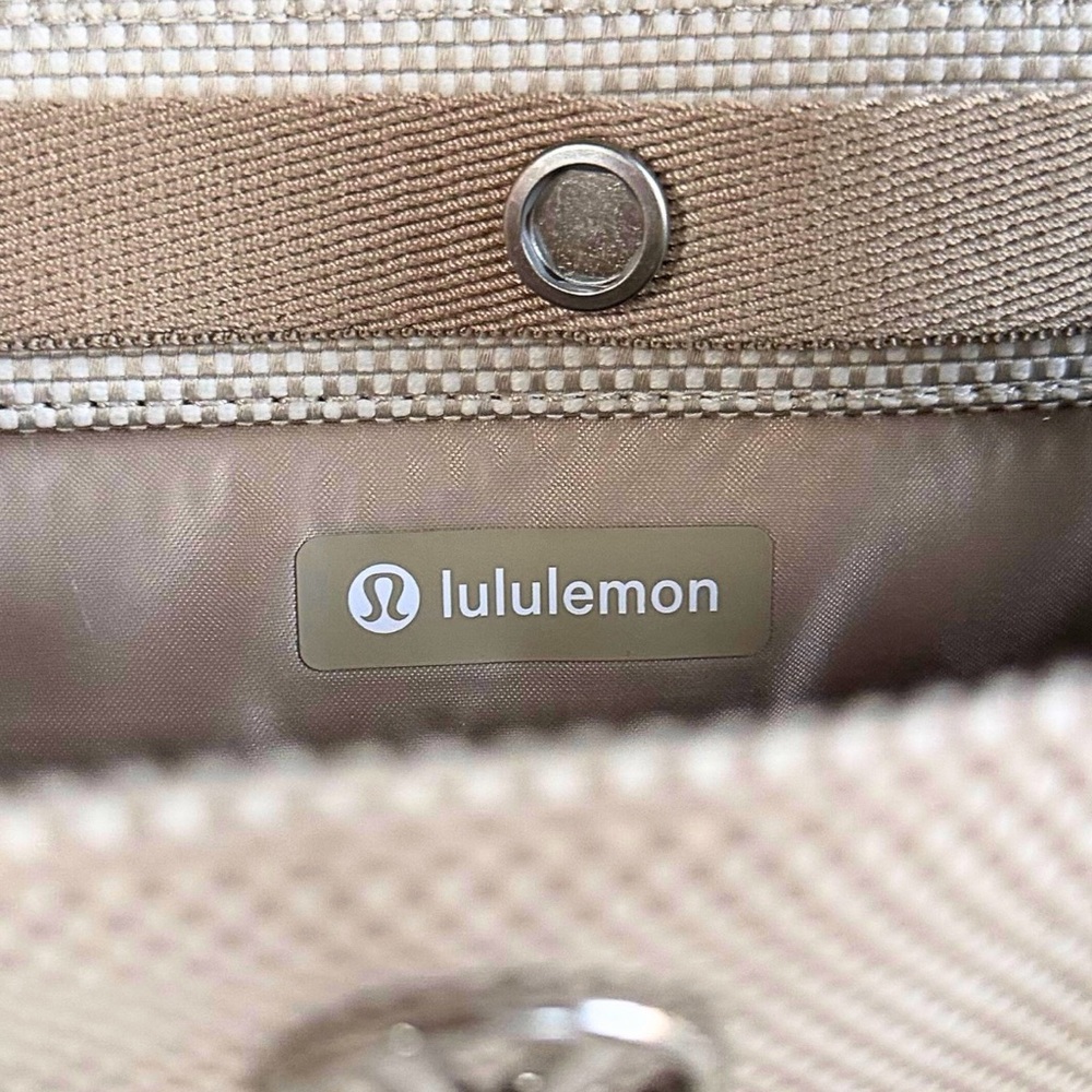 NWT Lululemon Two-Tone Canvas Tote Bag — 10L — Movage Tan/Light Ivory — SOLD OUT - Picture 9 of 14
